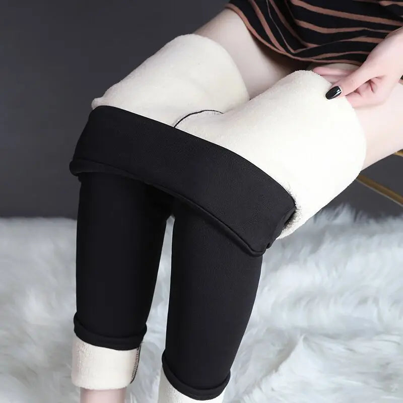 Women Pants Winter Fleece Thicken Pants Lamb Wool Outerwear Thermal High Waist Leggings Warm Slim Black Velvet Female Trousers