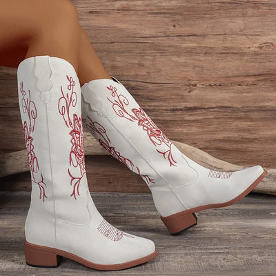 Retro Embroidery Low Heels Western Boots for Women Autumn Pointed Toe Cowboy Boots Woman Black Suede Knight Boots Plus Size 43