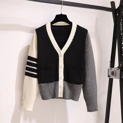 College style contrasting color long sleeved knitted cardigan jacket, 2024 autumn new item, niche slimming loose sweater