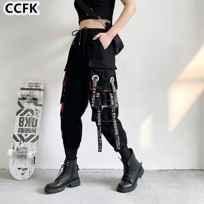 Emo Cargo Pants Women Aesthetic Harem Pants Punk Pockets Joggers Harajuku Femme Hiphop Trousers Techwear Y2k Egirl Clothes 2023