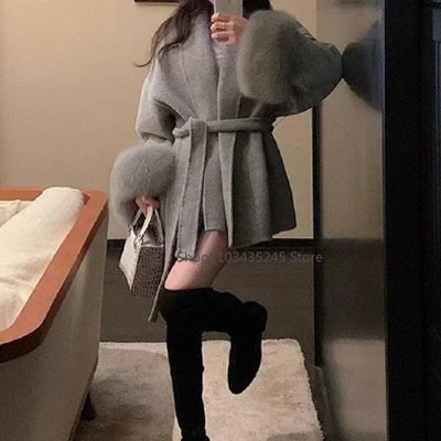 Winter New Loose Fit Lazy Style Chic Fashion V-neck Blend Coat for Women Wide Sleeves Outwear Stripes Female Wool Coat