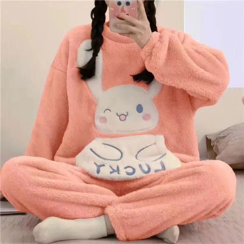 Thickened Warm Flannel Sleepwear Homewear for Winter Round Neck Tops and Trousers Nightwear Loungewear Two-Piece Set Pajamas