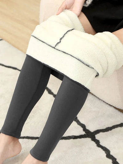 Women Pants Winter Fleece Thicken Pants Lamb Wool Outerwear Thermal High Waist Leggings Warm Slim Black Velvet Female Trousers