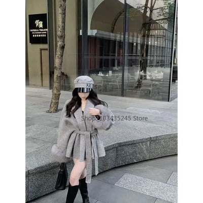 Winter New Loose Fit Lazy Style Chic Fashion V-neck Blend Coat for Women Wide Sleeves Outwear Stripes Female Wool Coat