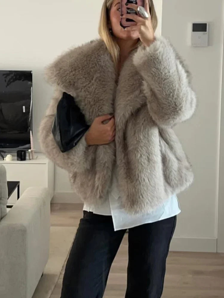 TRAF 2024 Woman Autumn Winter Faux Fur Coat Plush Fluffy Women&