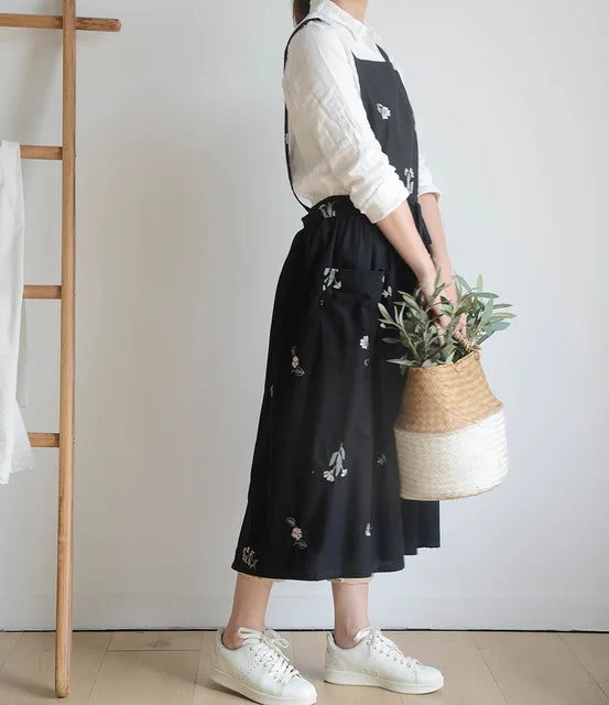 Cotton Embroidered X-Back Aprons Pinafore Apron Dress Cross Back Bib Apron with Pockets for Cooking Gardening Baking Painting